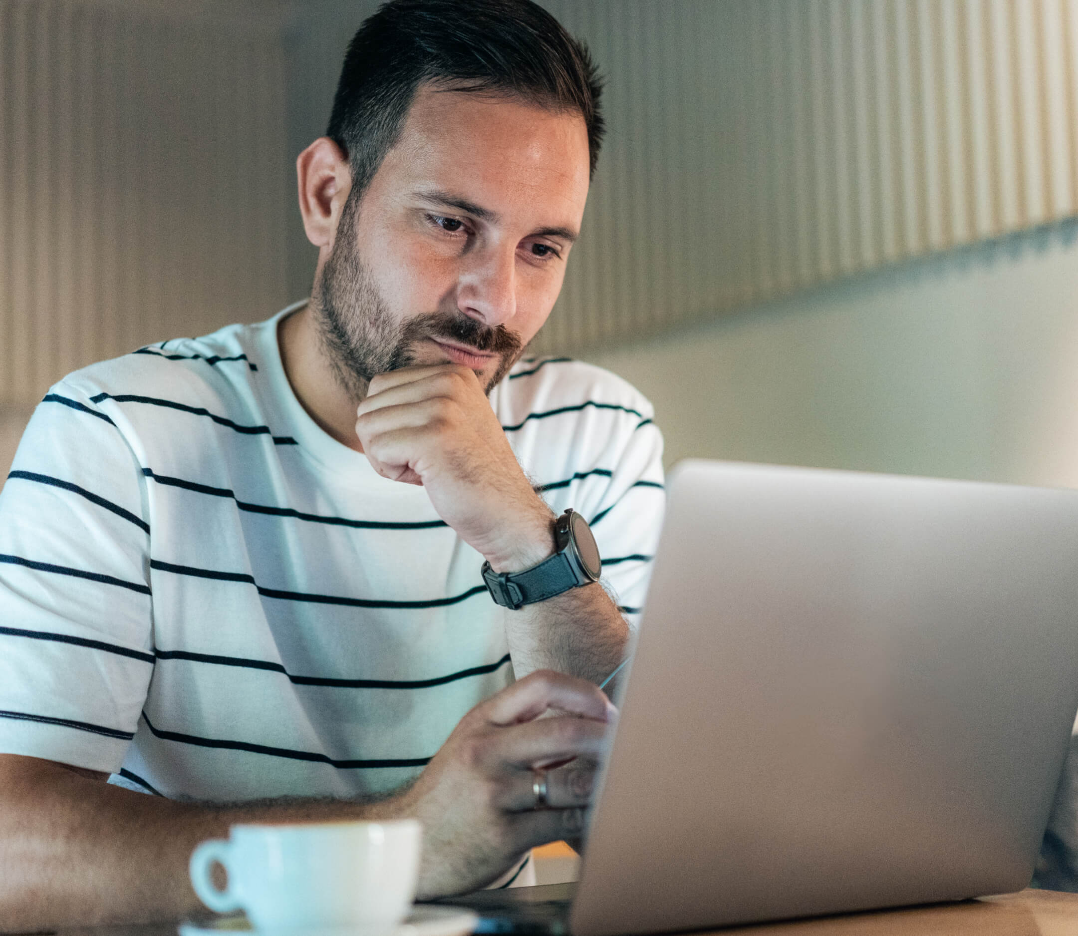 Die dunkle Seite der Digitalisierung: So erkennst du die Manipulation durch Technik